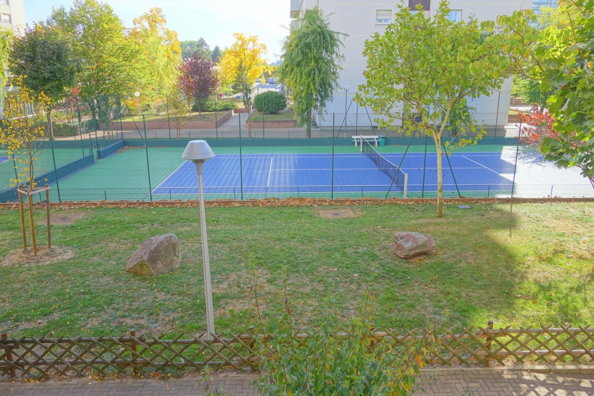 Arbres & Tennis Strasbourg Extérieur photo